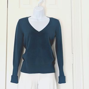 Take Out v-neck sweater
